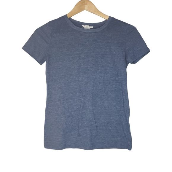 𝅺3 for 25 Forever 21 Ladies Blue T shirt Small XS Extra Small - Picture 1 of 5